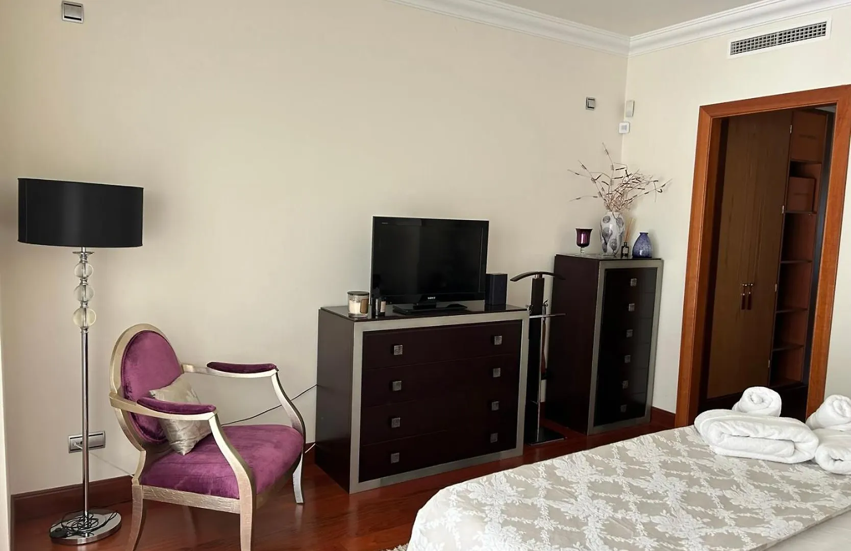 El Embrujo De Banus Es Lujo, Tranquilidad Y Prestigio En Marbella Apartment